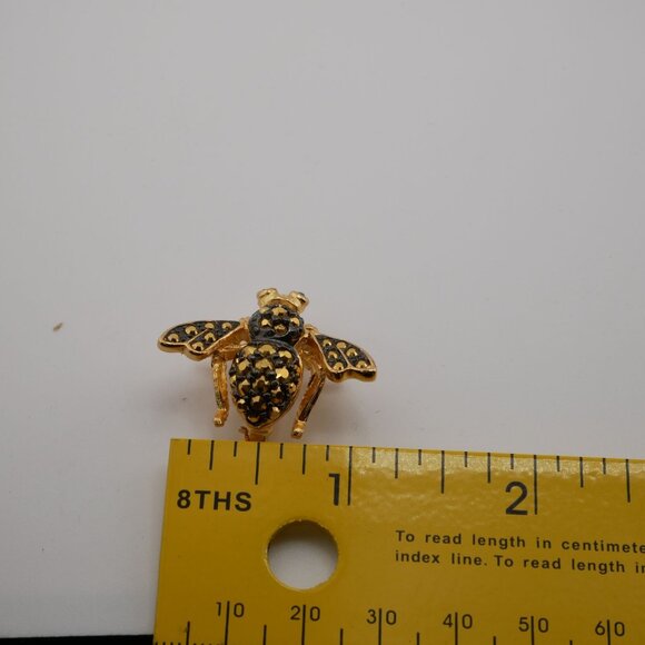 Joan Rivers Bee Brooch Pin With Gold-Tone & Rhinestones Jewelry Accessory #2 - Picture 4 of 4